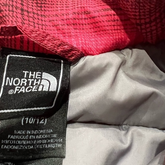Girls The North Face Dark Pink SOFT Liner Puffy Jacket - Picture 7 of 8